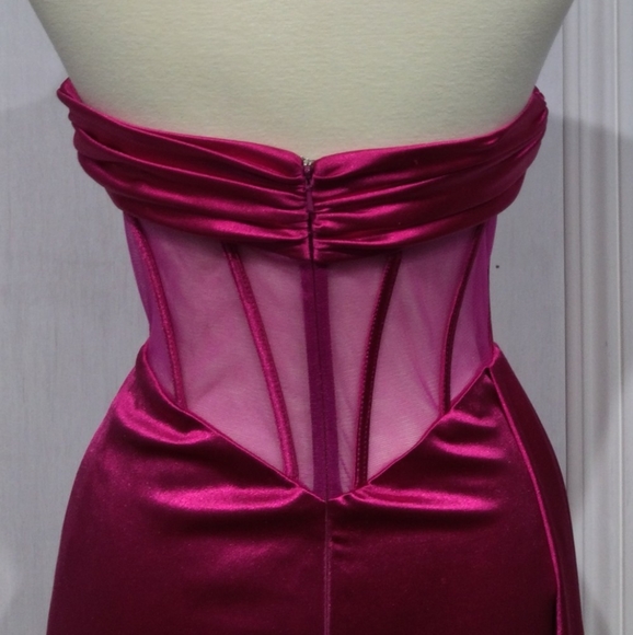 Satin strapless long  fitted gown. Emerald, black, red,mari gold,fuschia pink - Picture 6 of 9